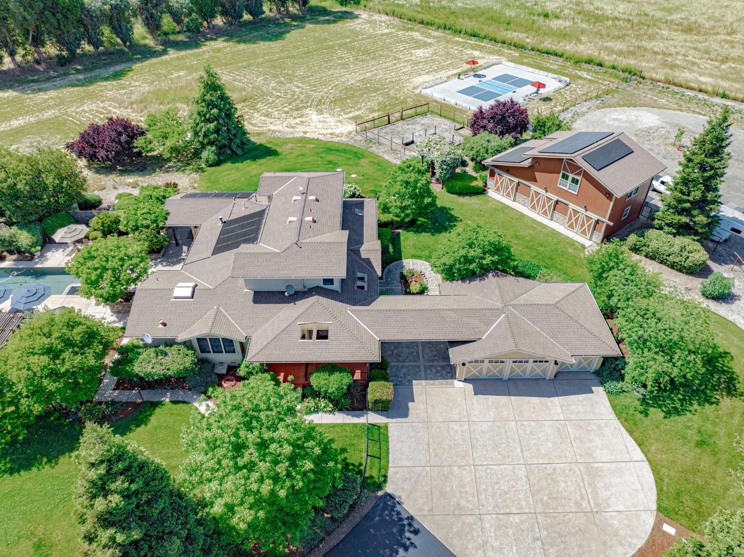 34718 Corcoran Hill Lane