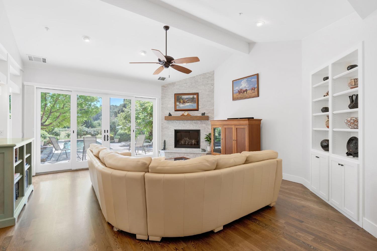 34718 Corcoran Hill Lane