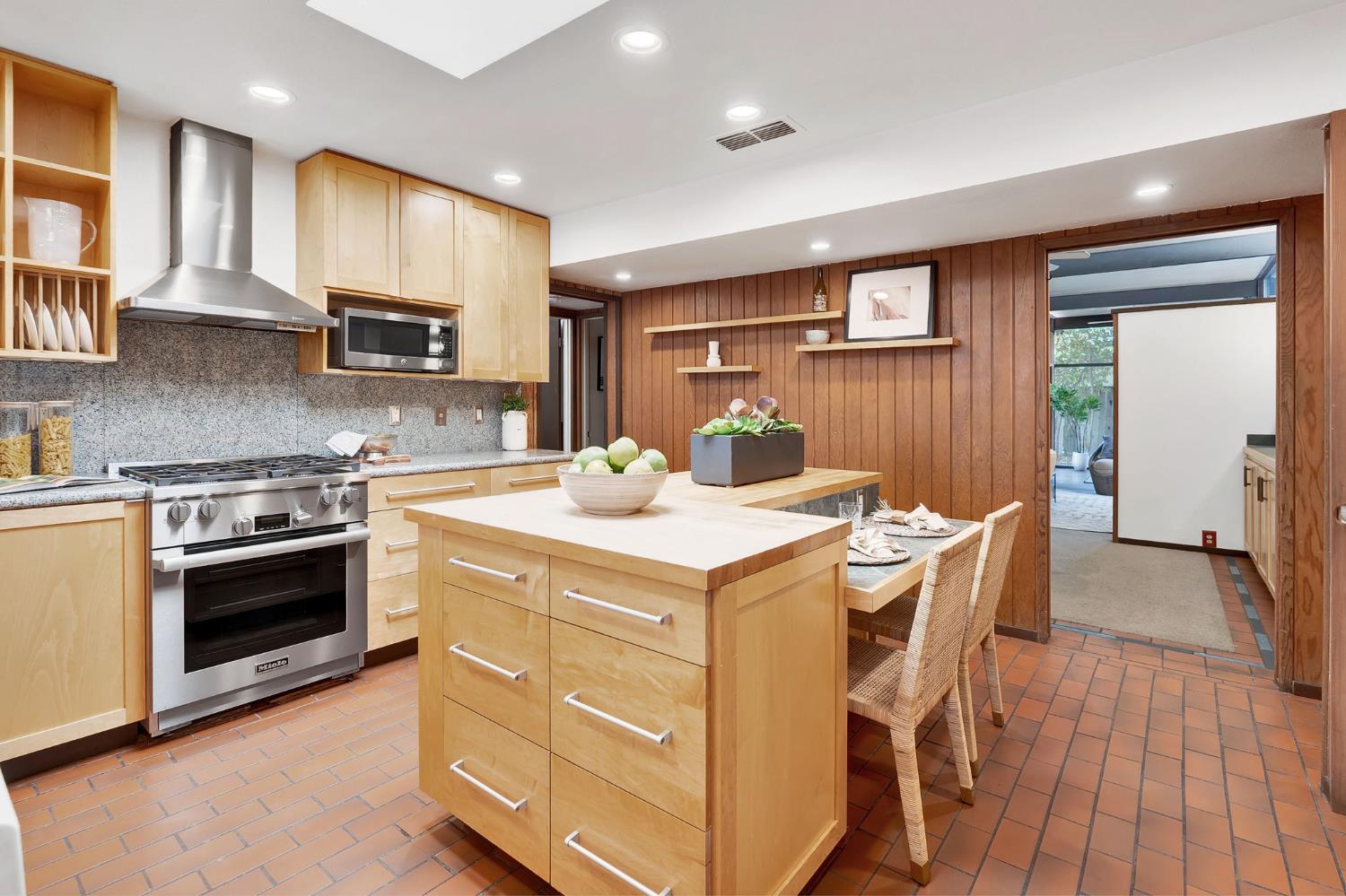1113 Colby Drive