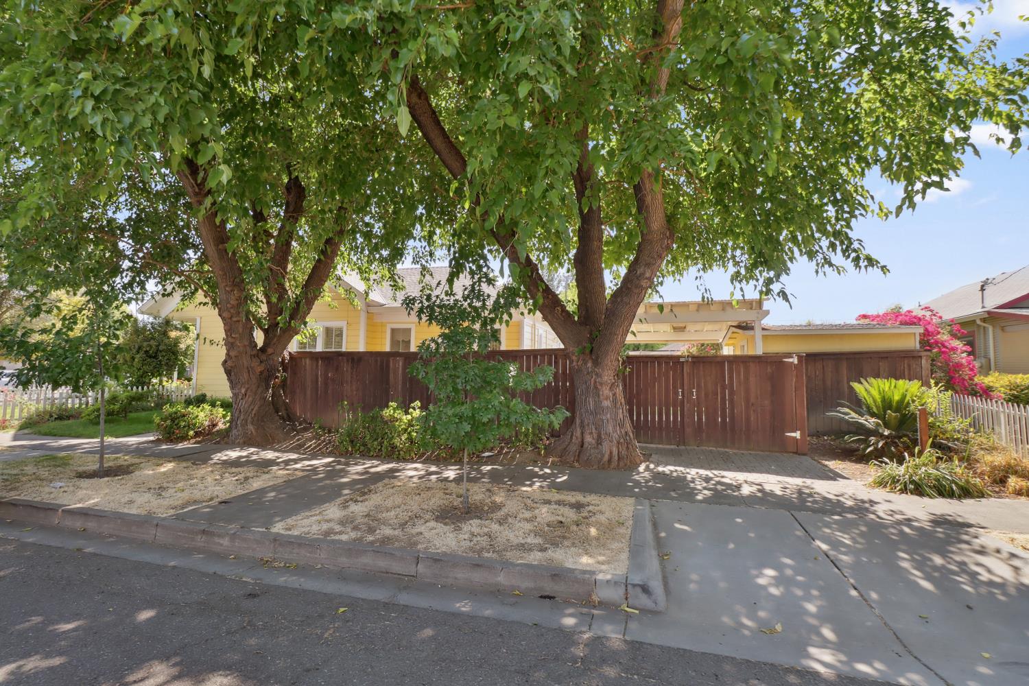 923 3rd Street
