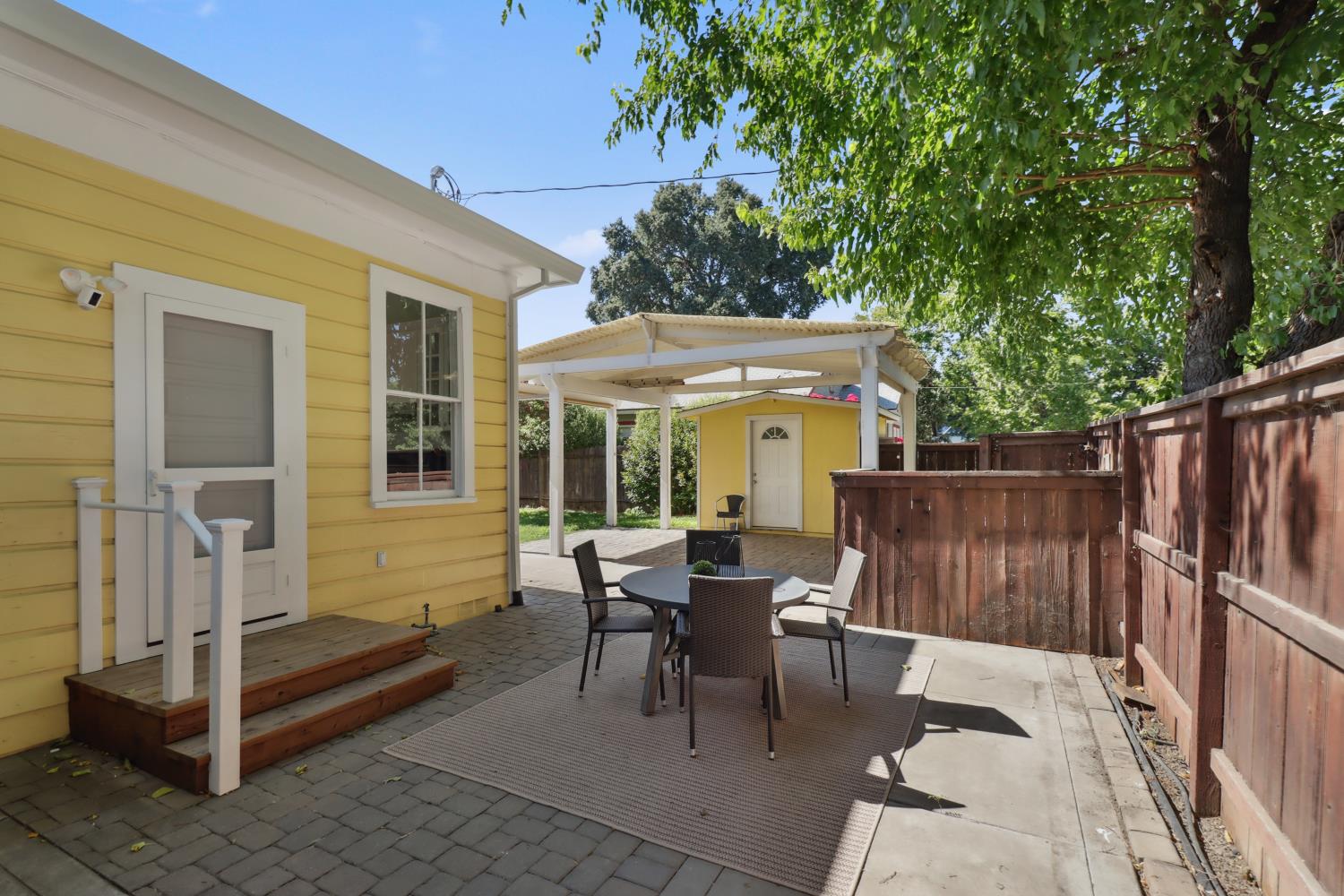 923 3rd Street