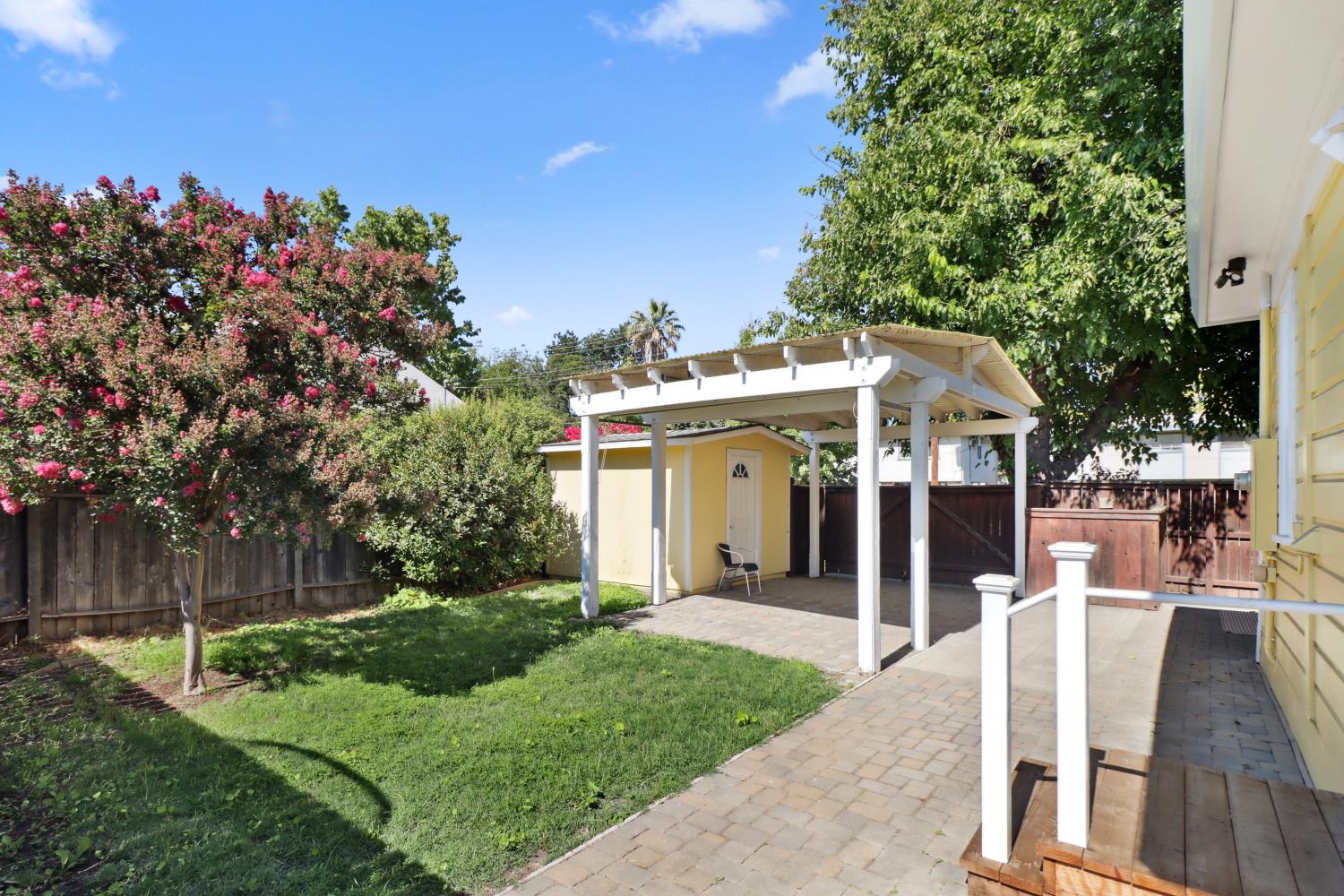 923 3rd Street