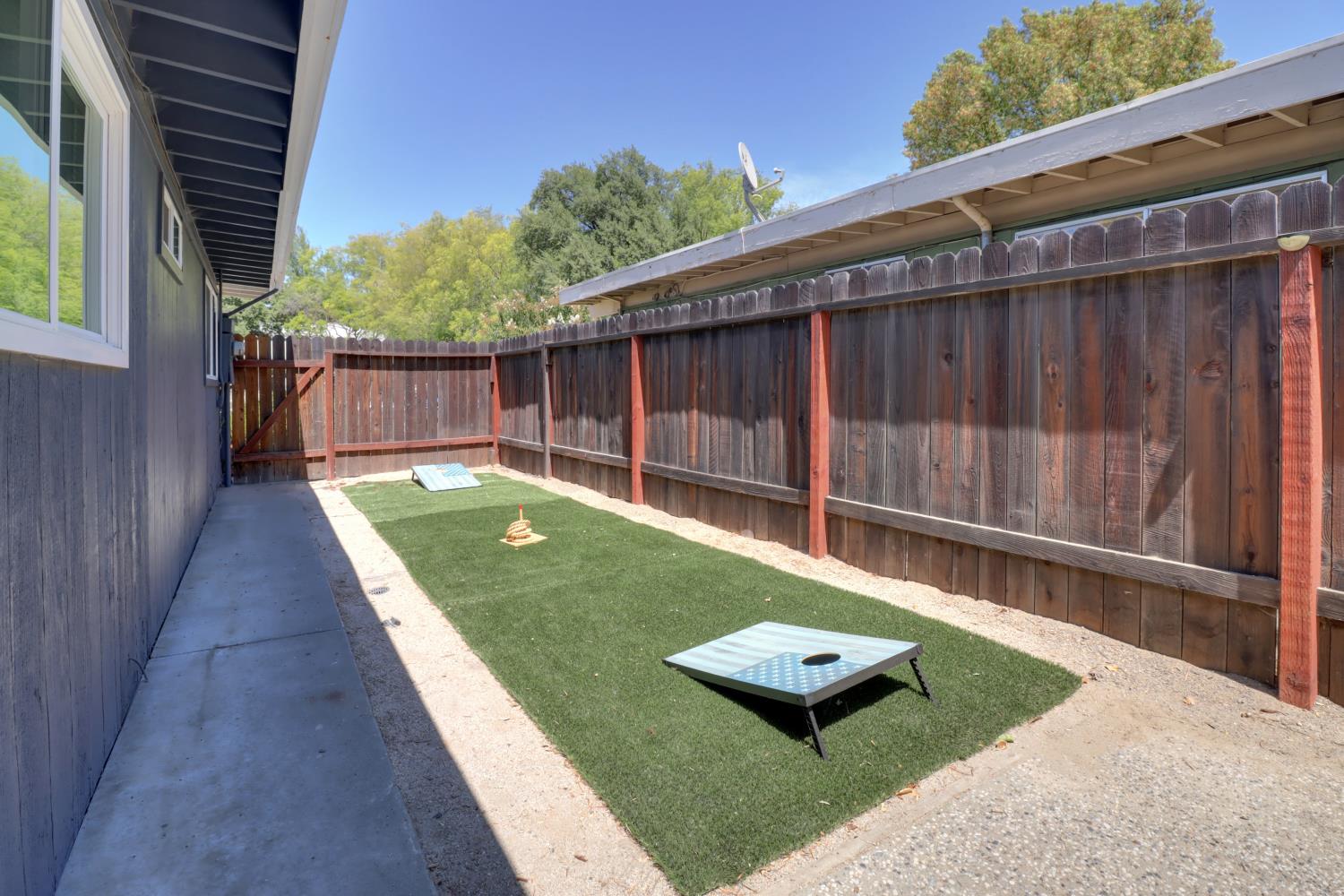 1212 Drake Drive
