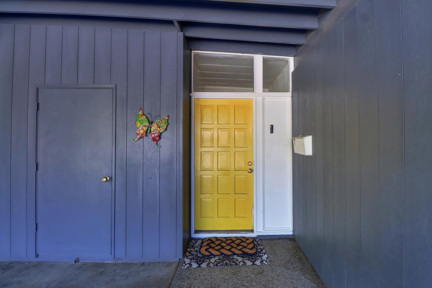 1212 Drake Drive