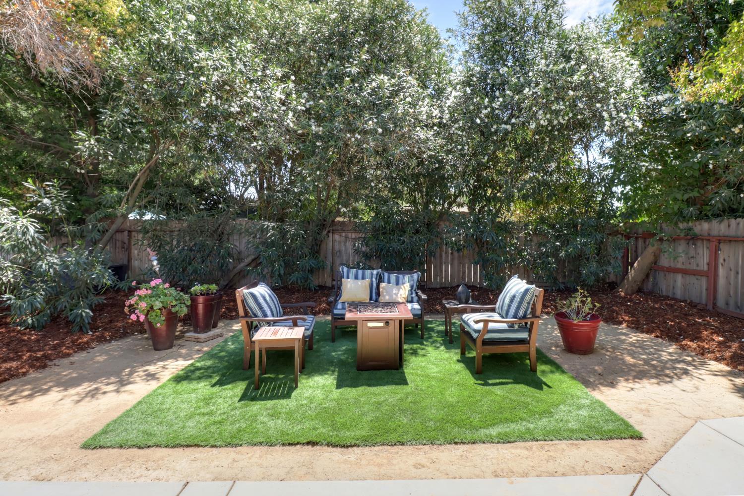 1212 Drake Drive