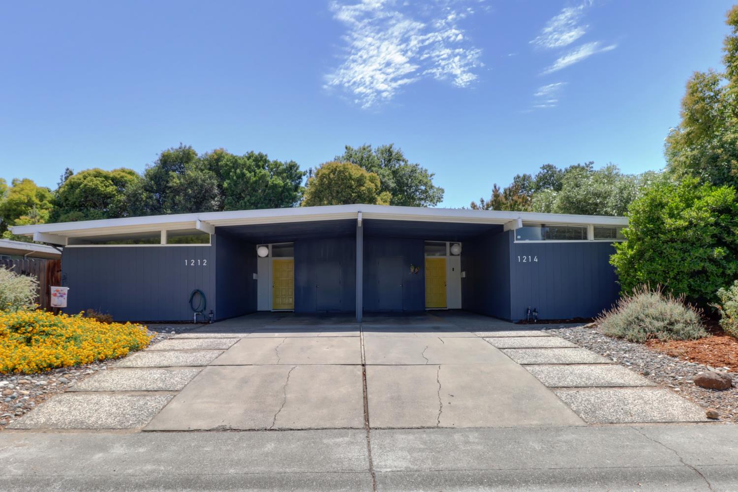 1212 Drake Drive