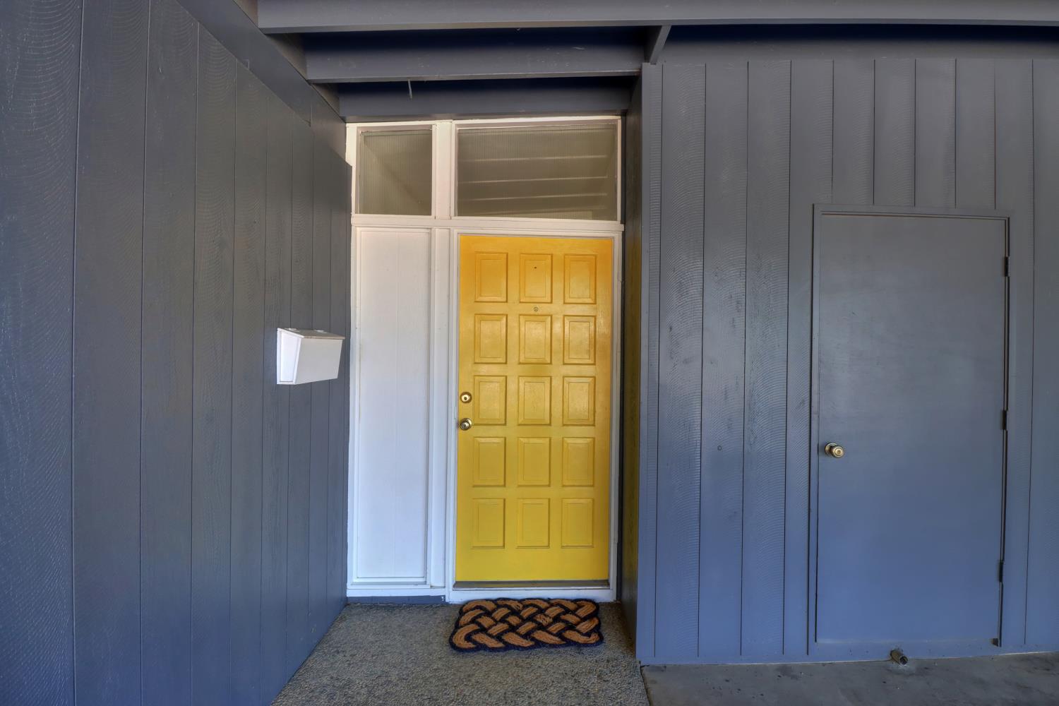 1212 Drake Drive