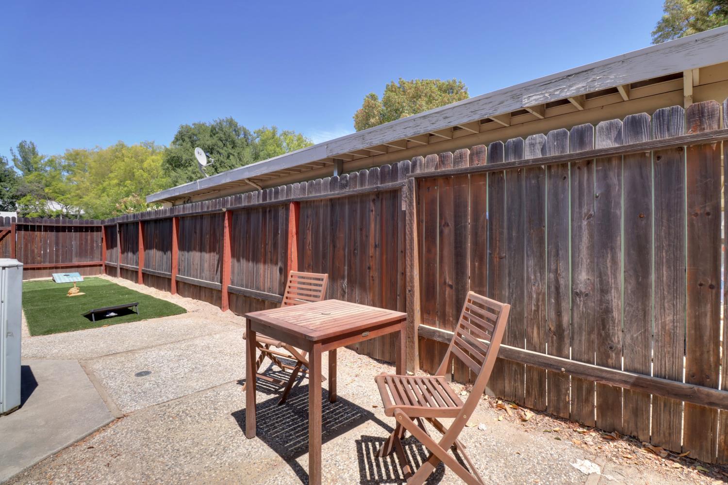 1212 Drake Drive