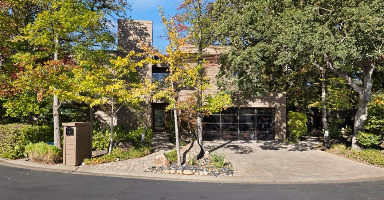 4217 Curragh Oaks Lane