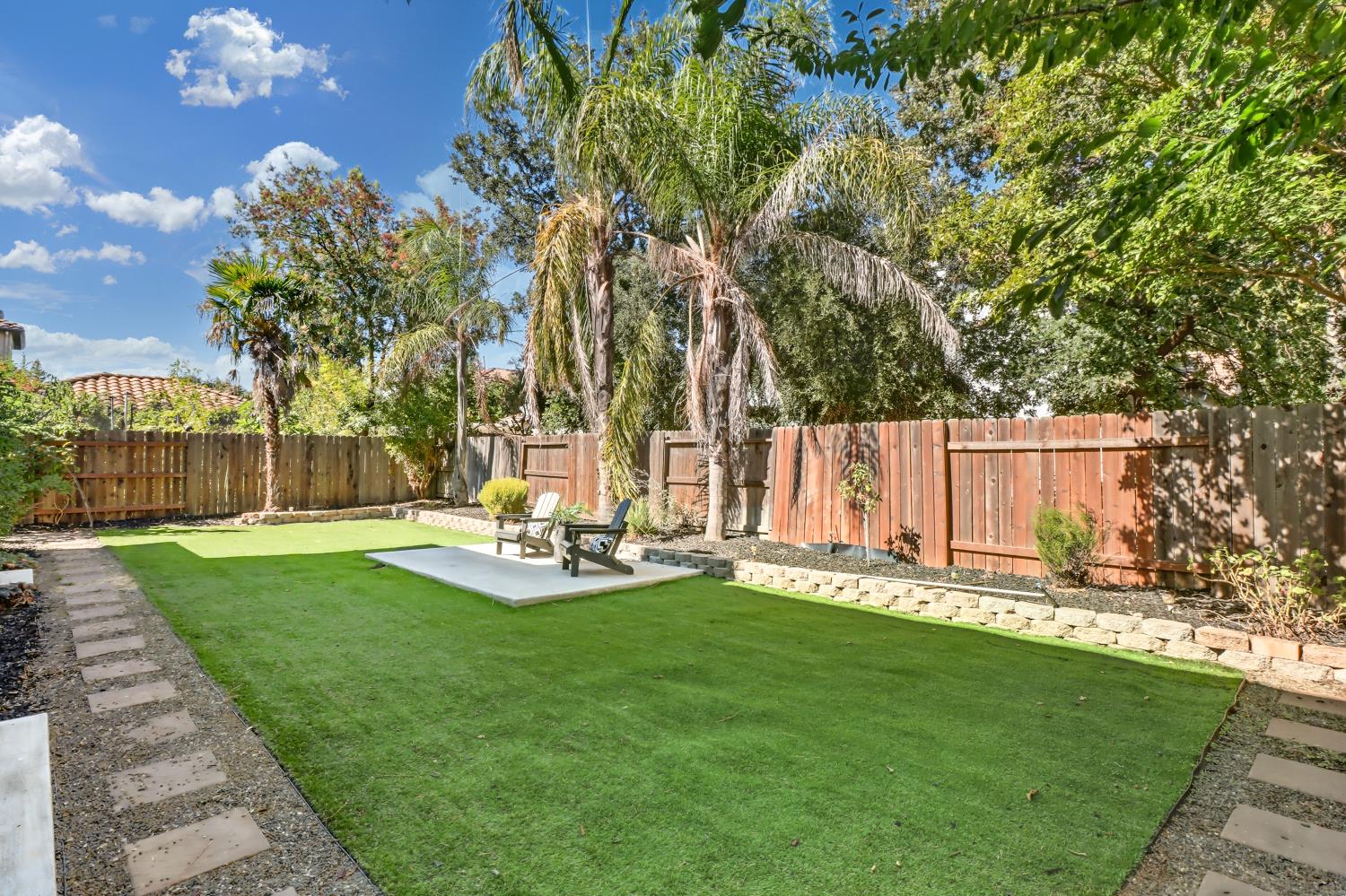 1527 Rio Grande Street