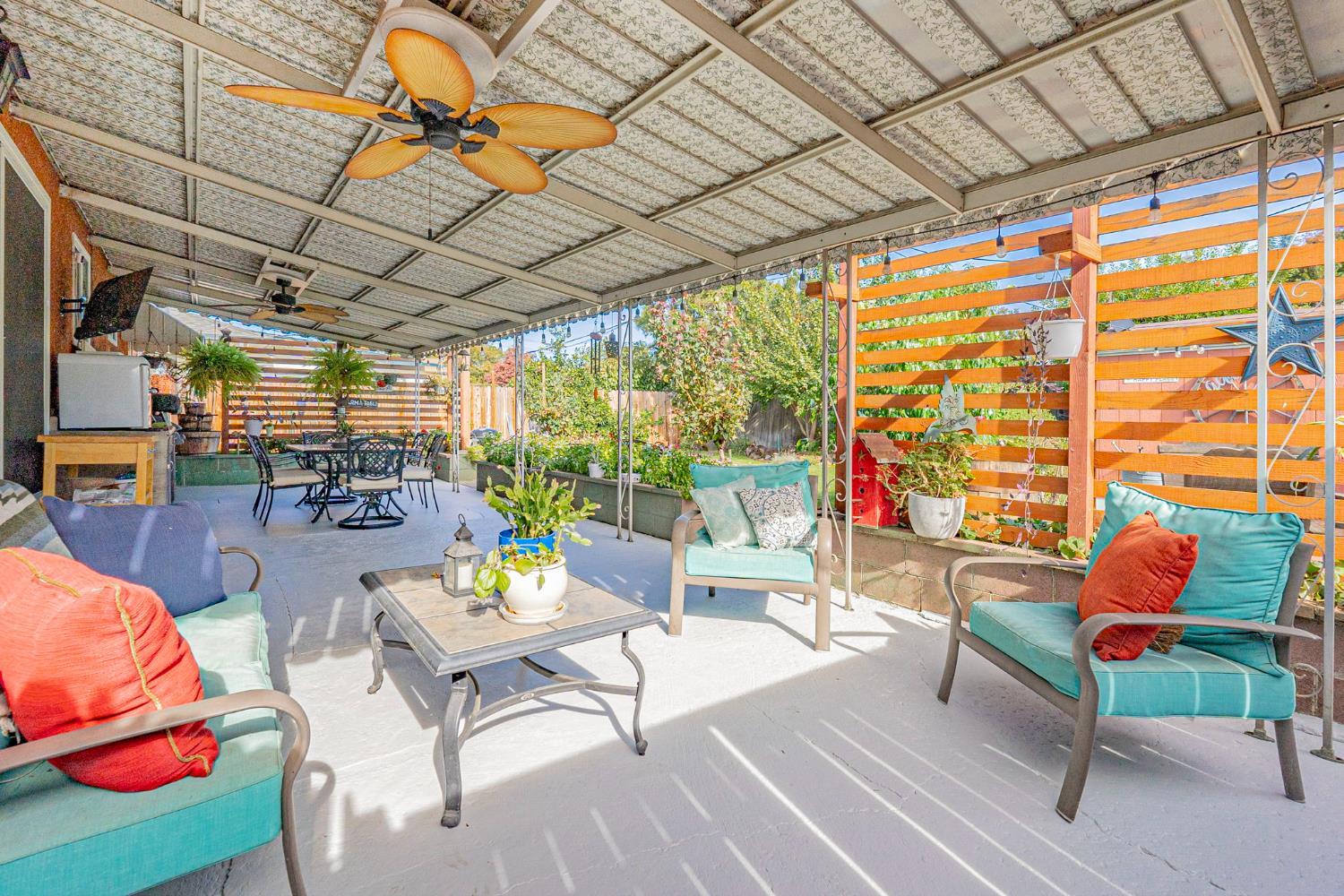 524 N Pacific Avenue