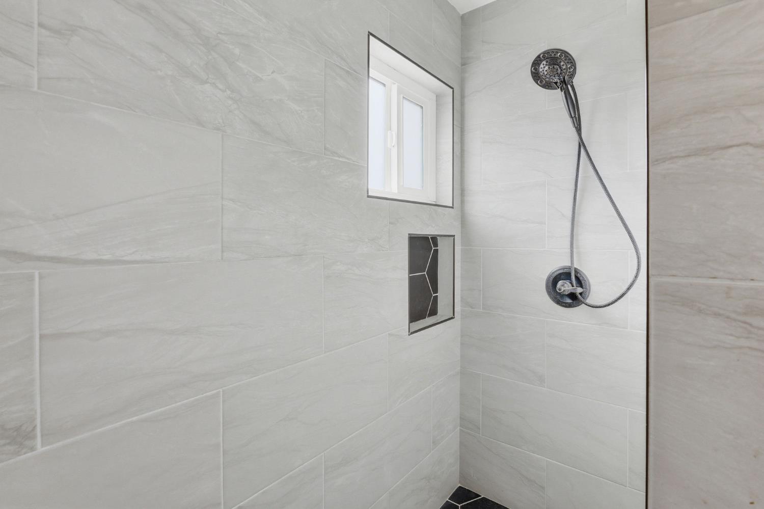 524 N Pacific Avenue