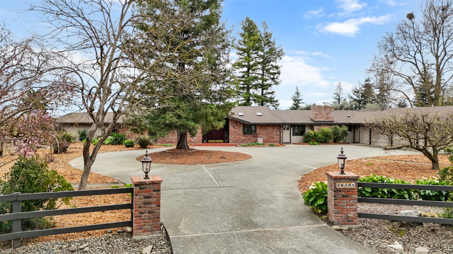 38385 Larue Way