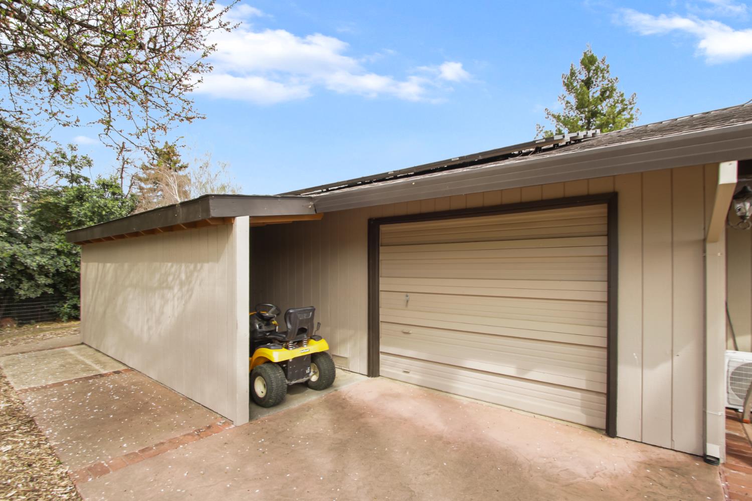 38385 Larue Way