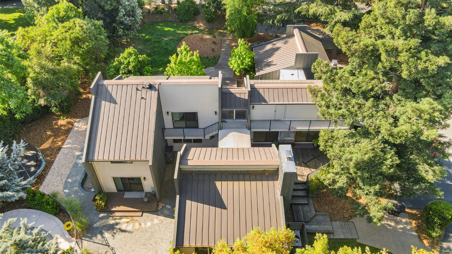 38364 Wisteria Way