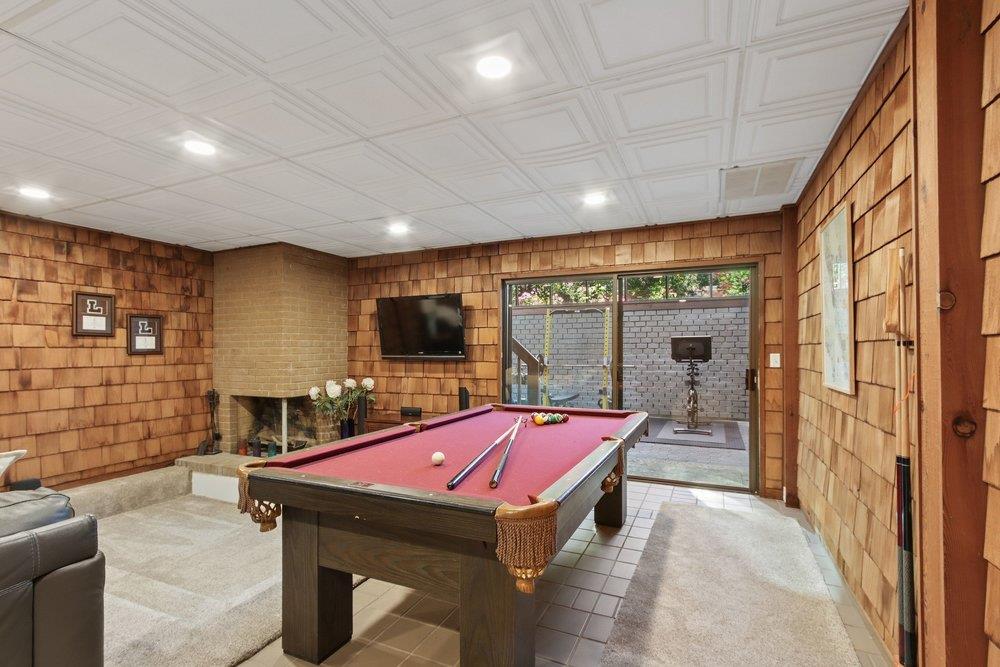 38364 Wisteria Way