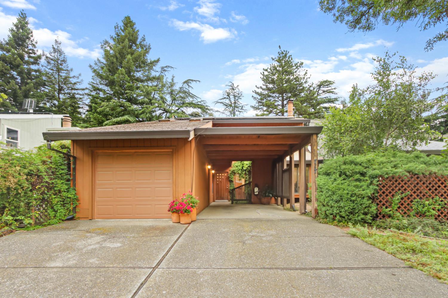 717 Bianco Court