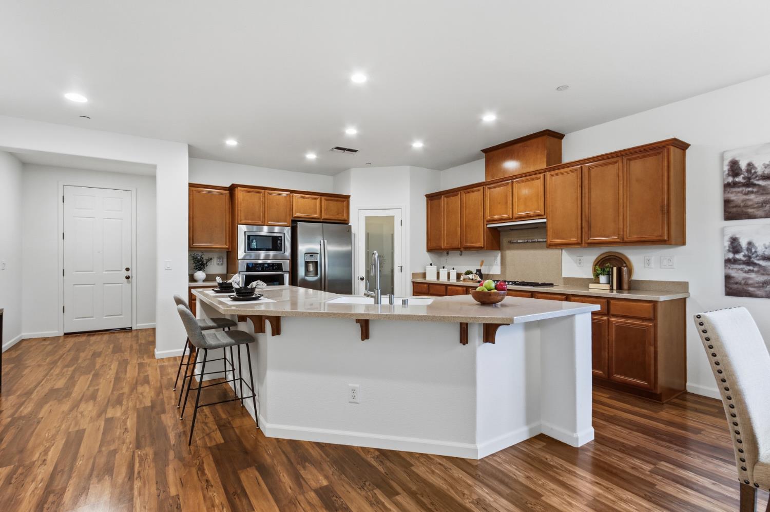 2366 Ortiz Avenue