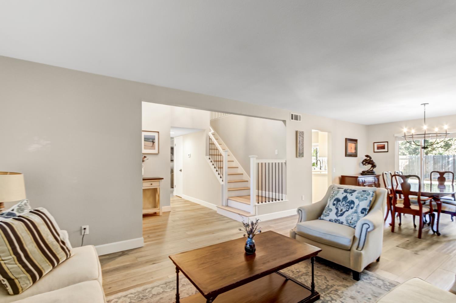 409 Encina Avenue