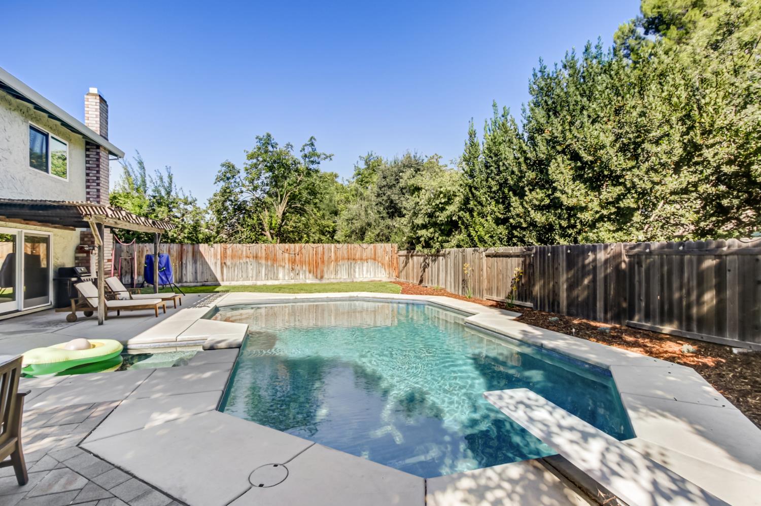 409 Encina Avenue