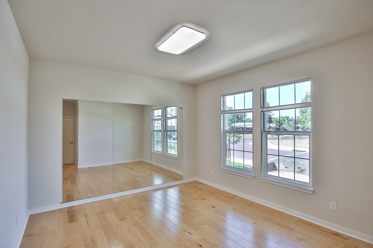 274 Florencia Place