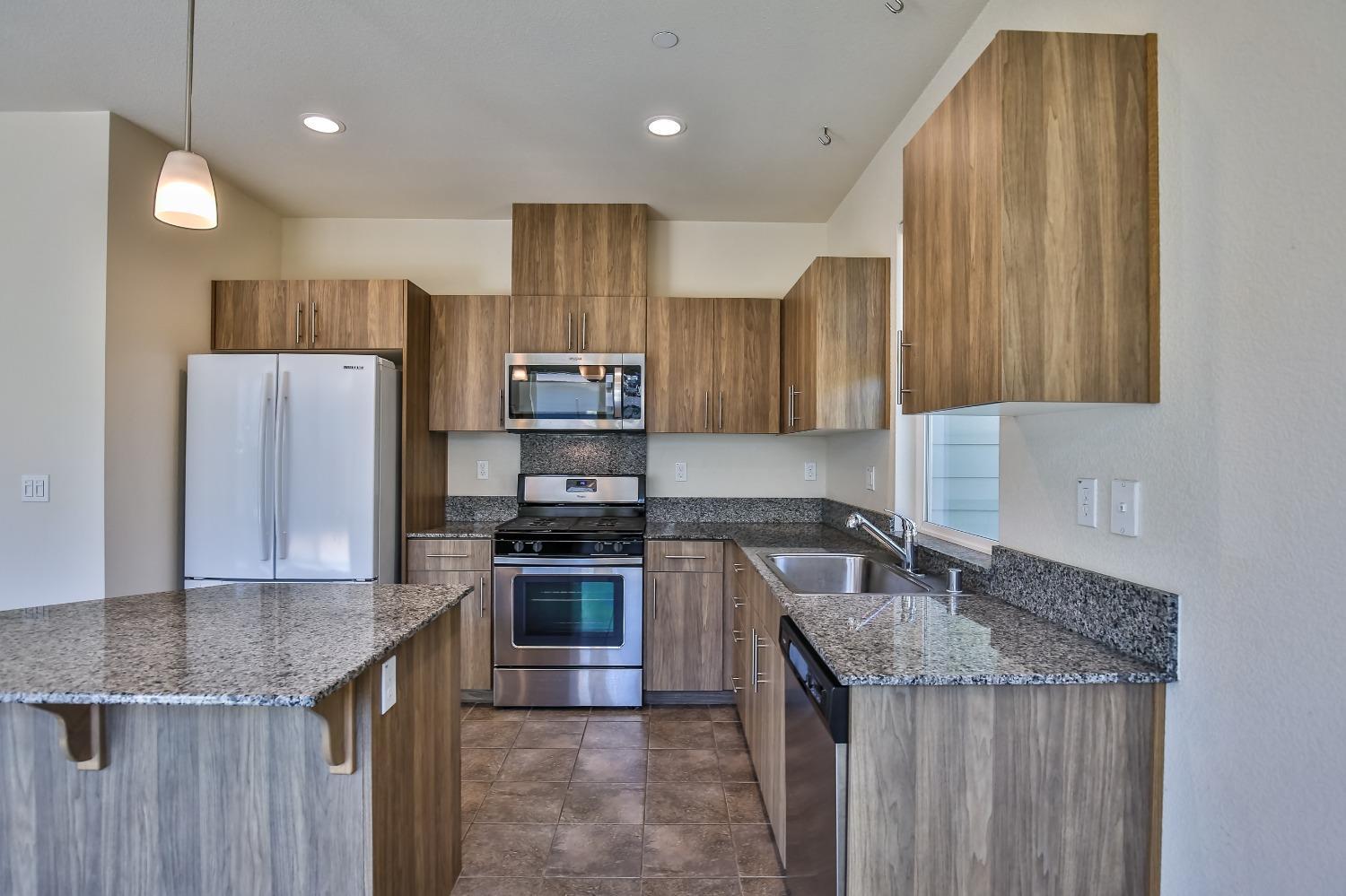 274 Florencia Place