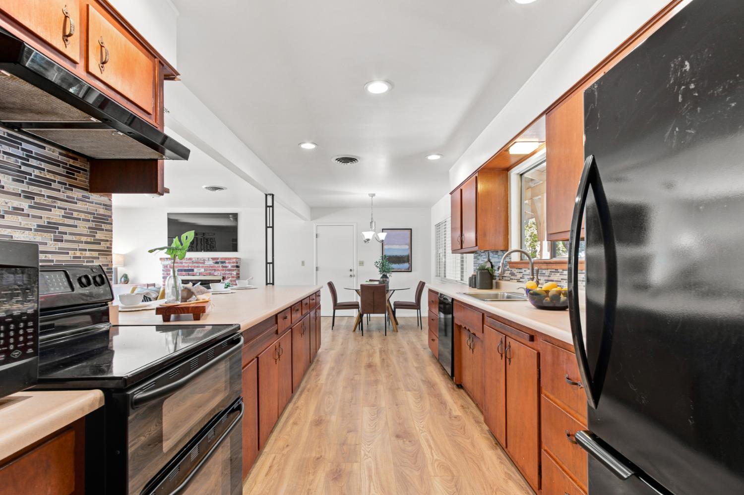 1307 W 8th Street