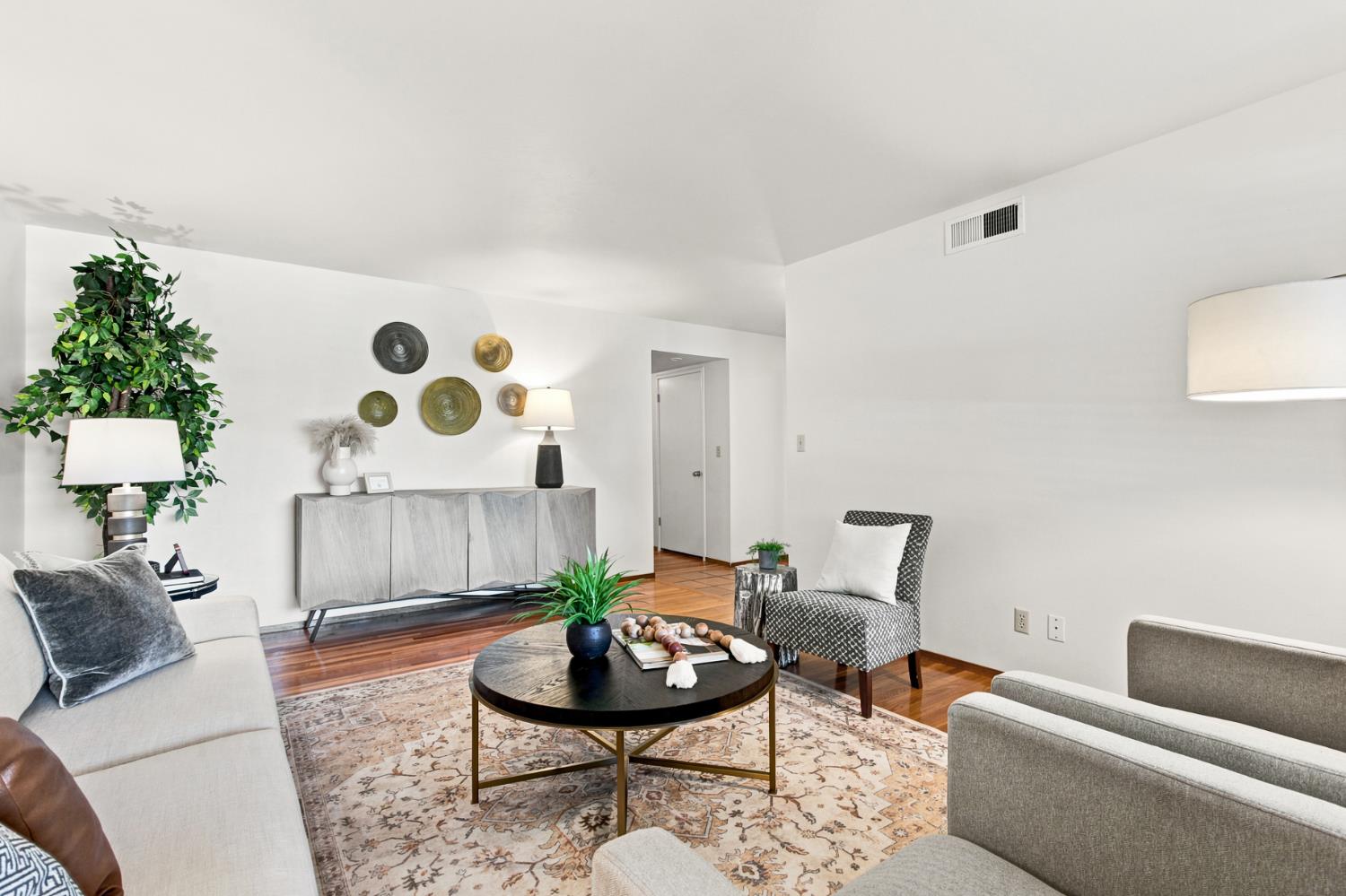 1307 W 8th Street