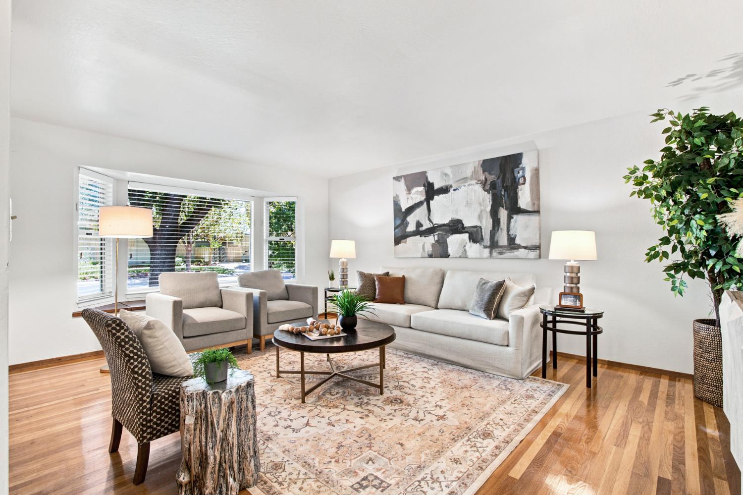1307 W 8th Street