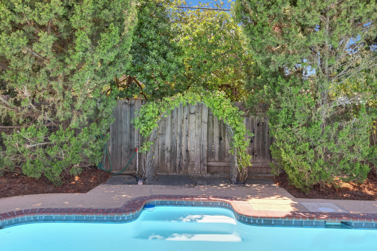 819 Sycamore Lane