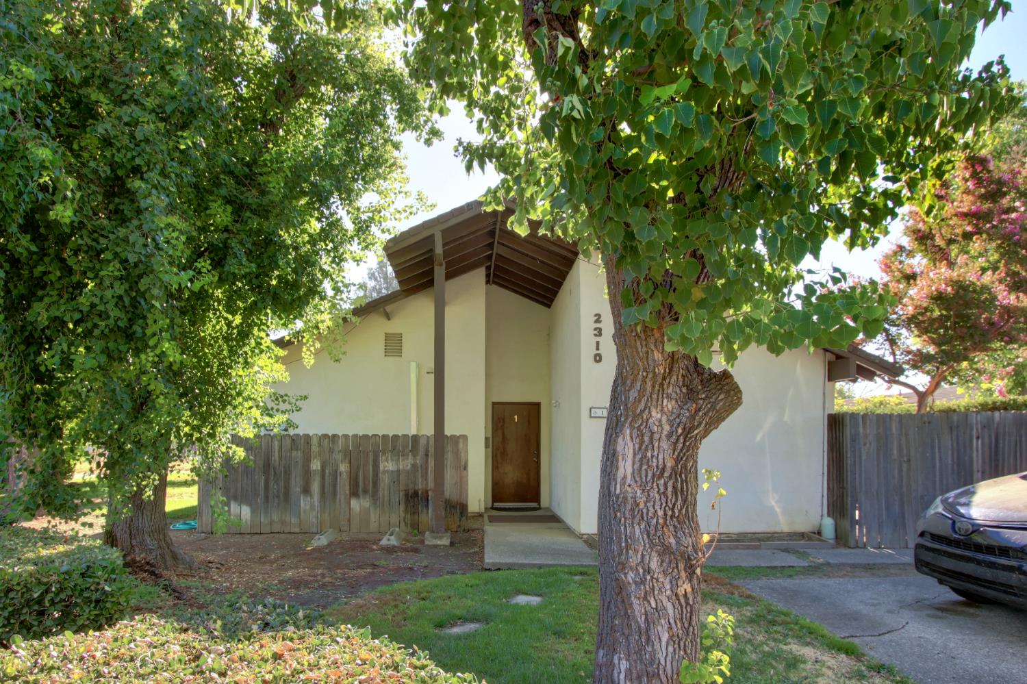 2310 Evenstar Lane