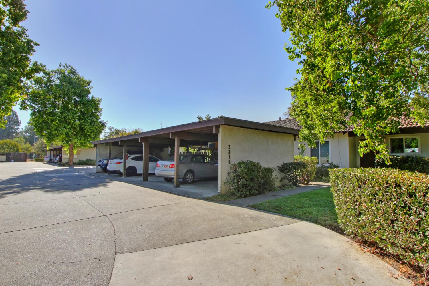 2310 Evenstar Lane