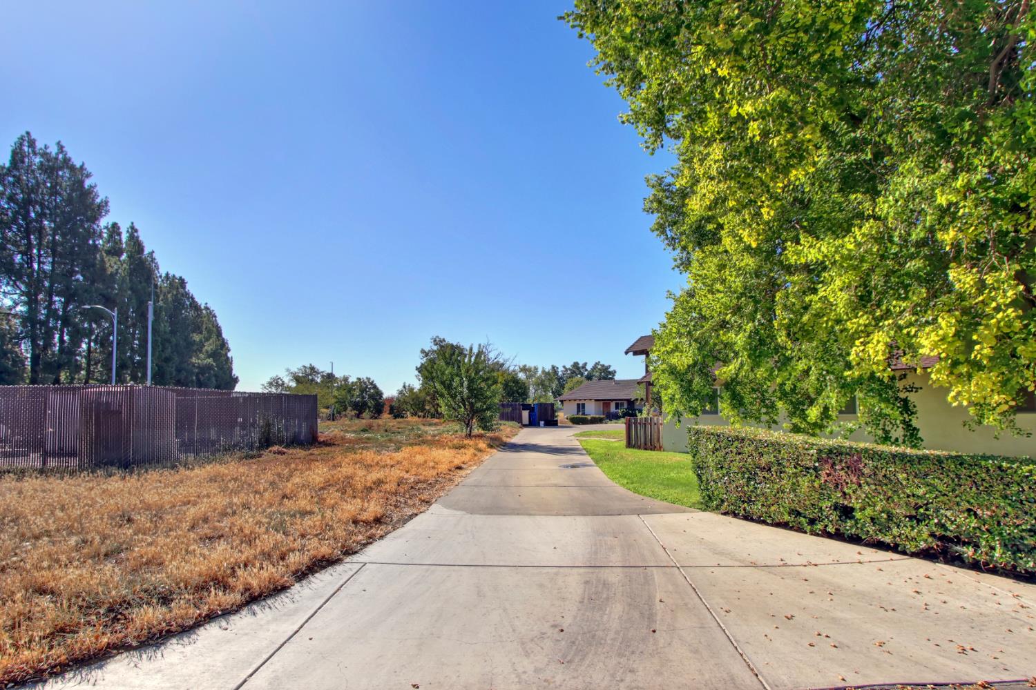 2310 Evenstar Lane