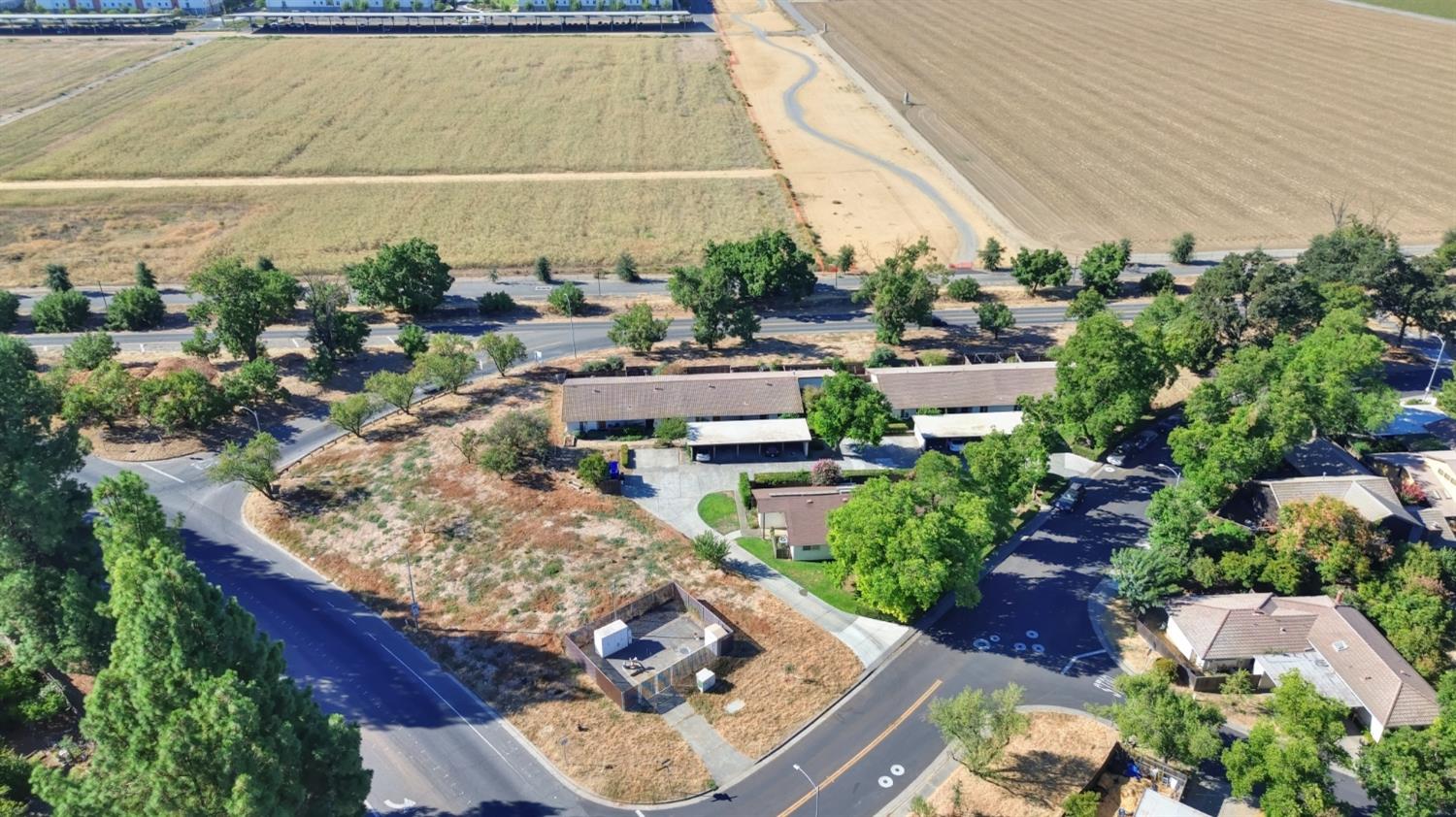 2310 Evenstar Lane
