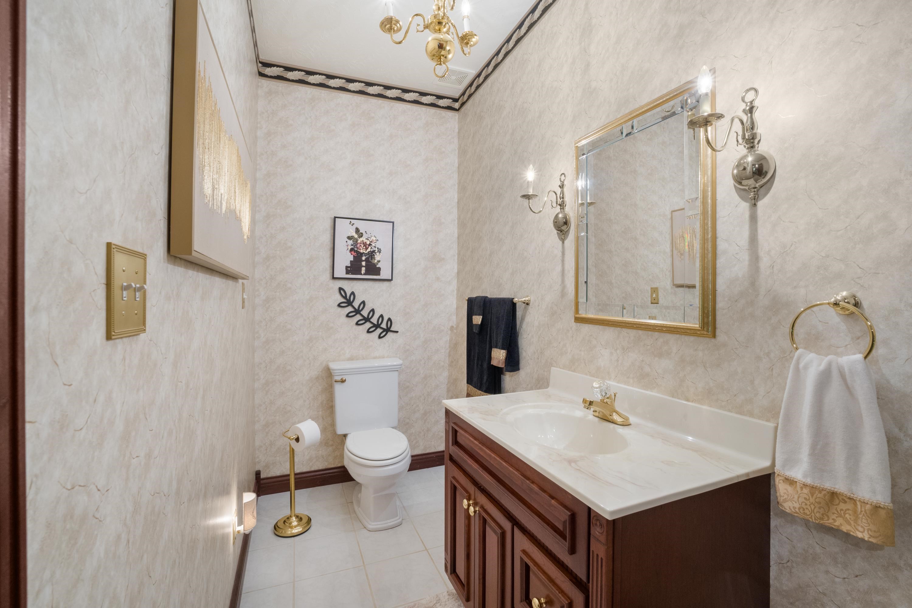 3222 Carriage Hill Court