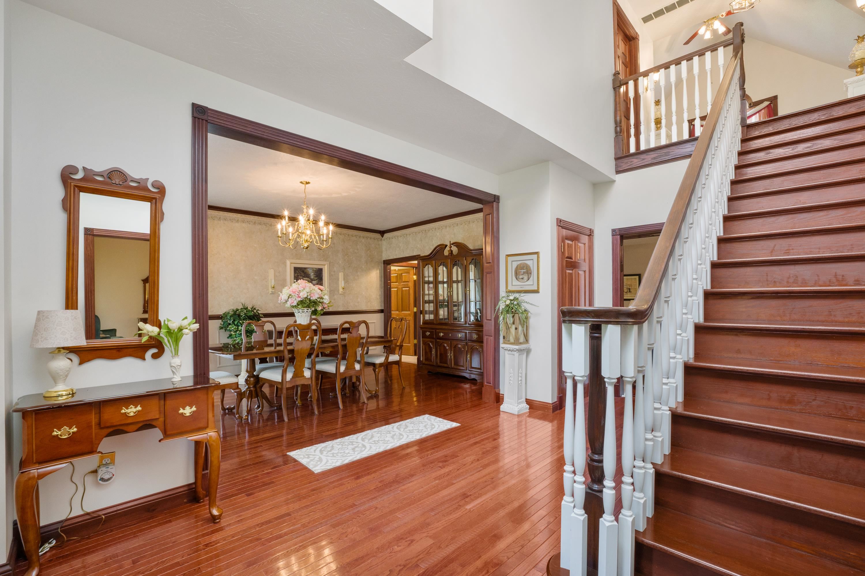 3222 Carriage Hill Court