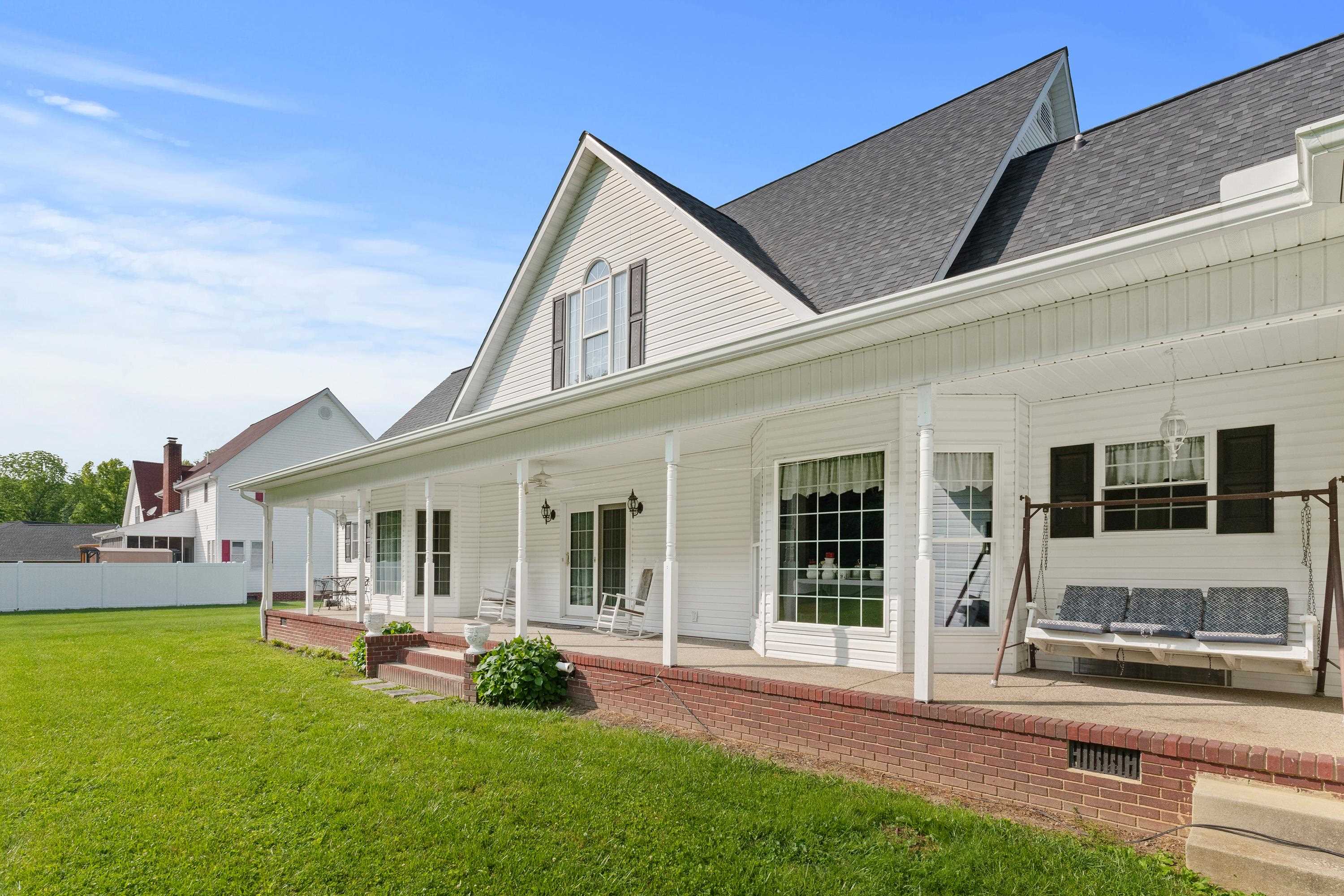 3222 Carriage Hill Court