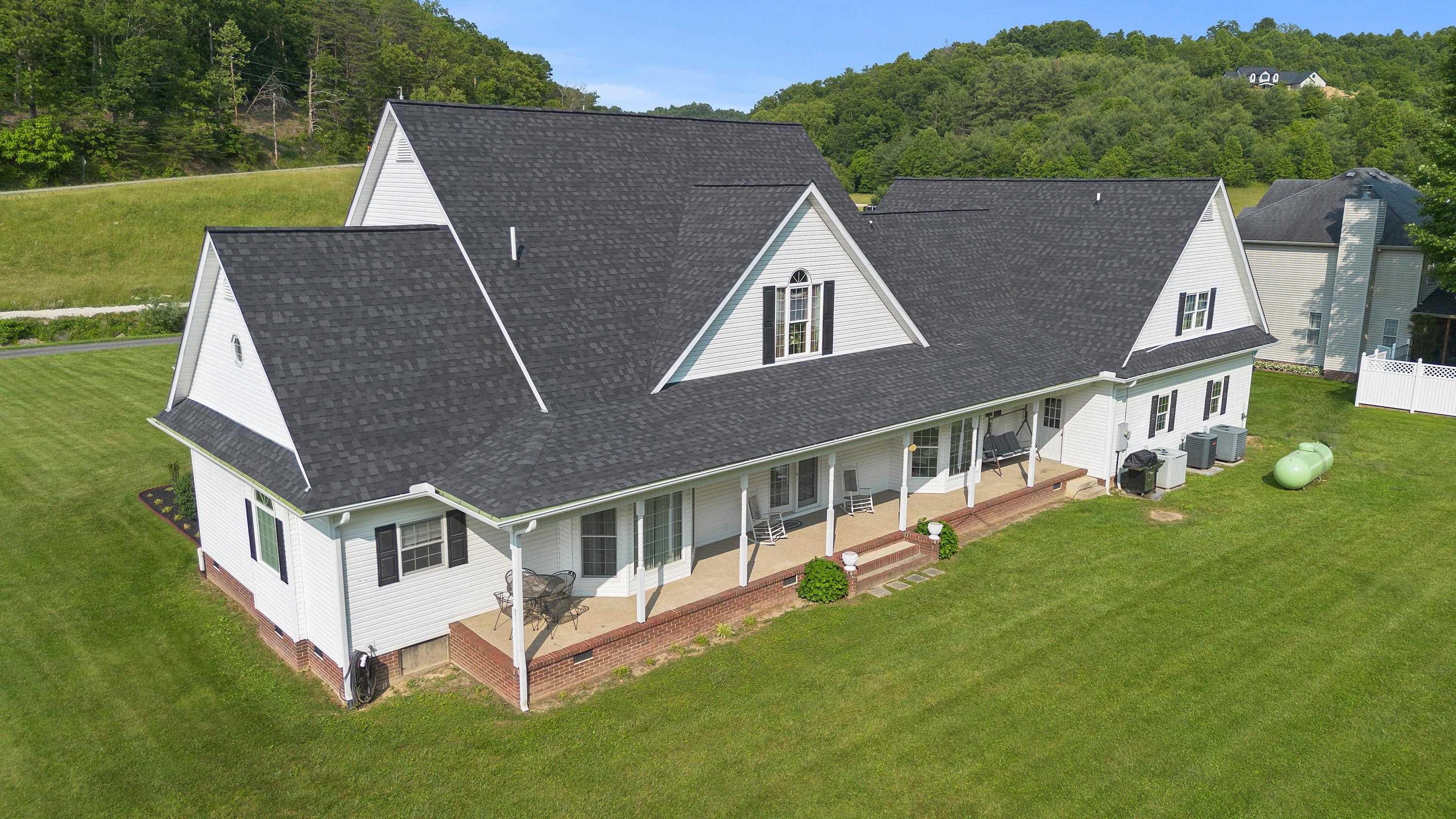 3222 Carriage Hill Court