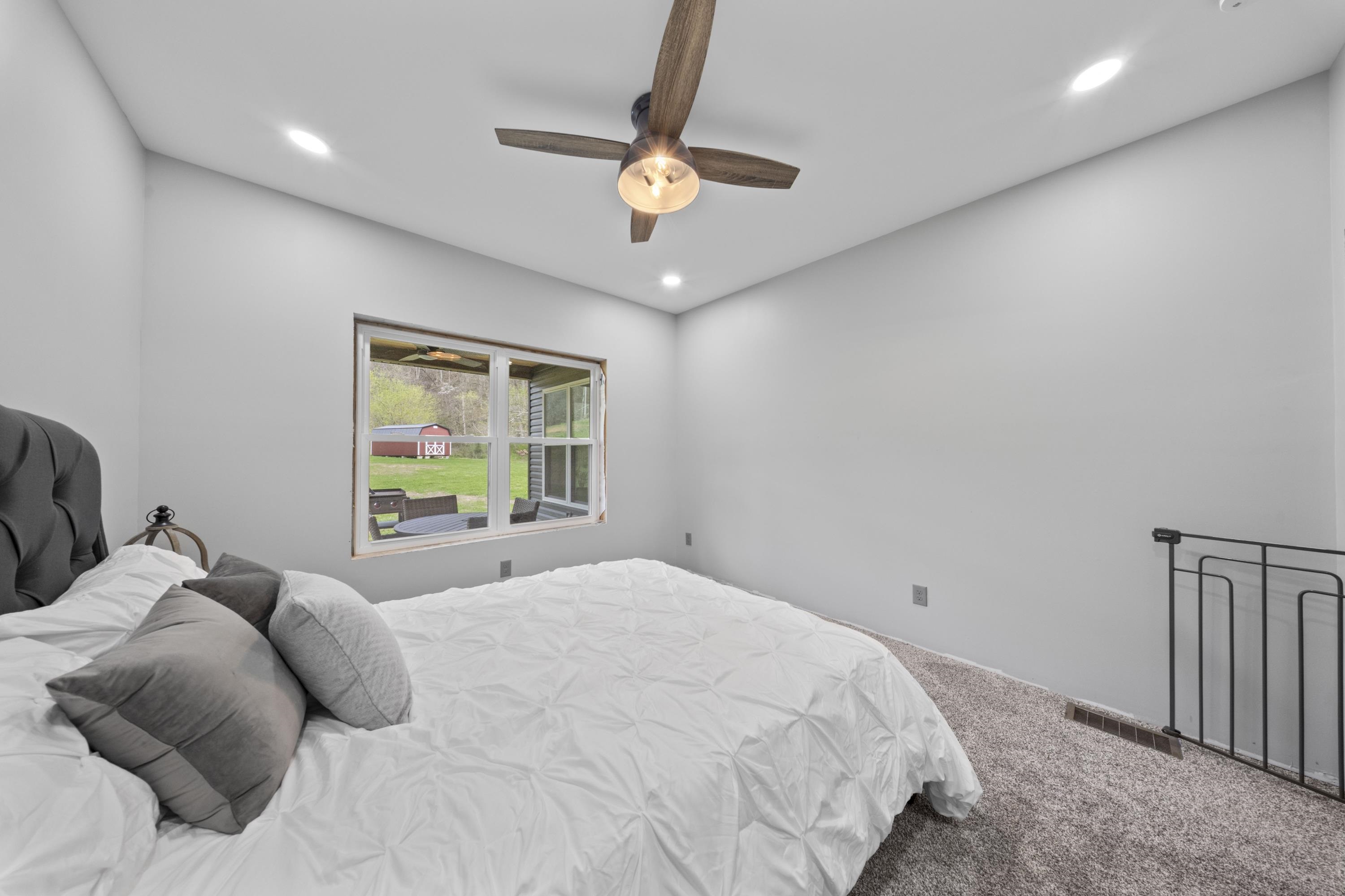 14932 Pakateal Lane