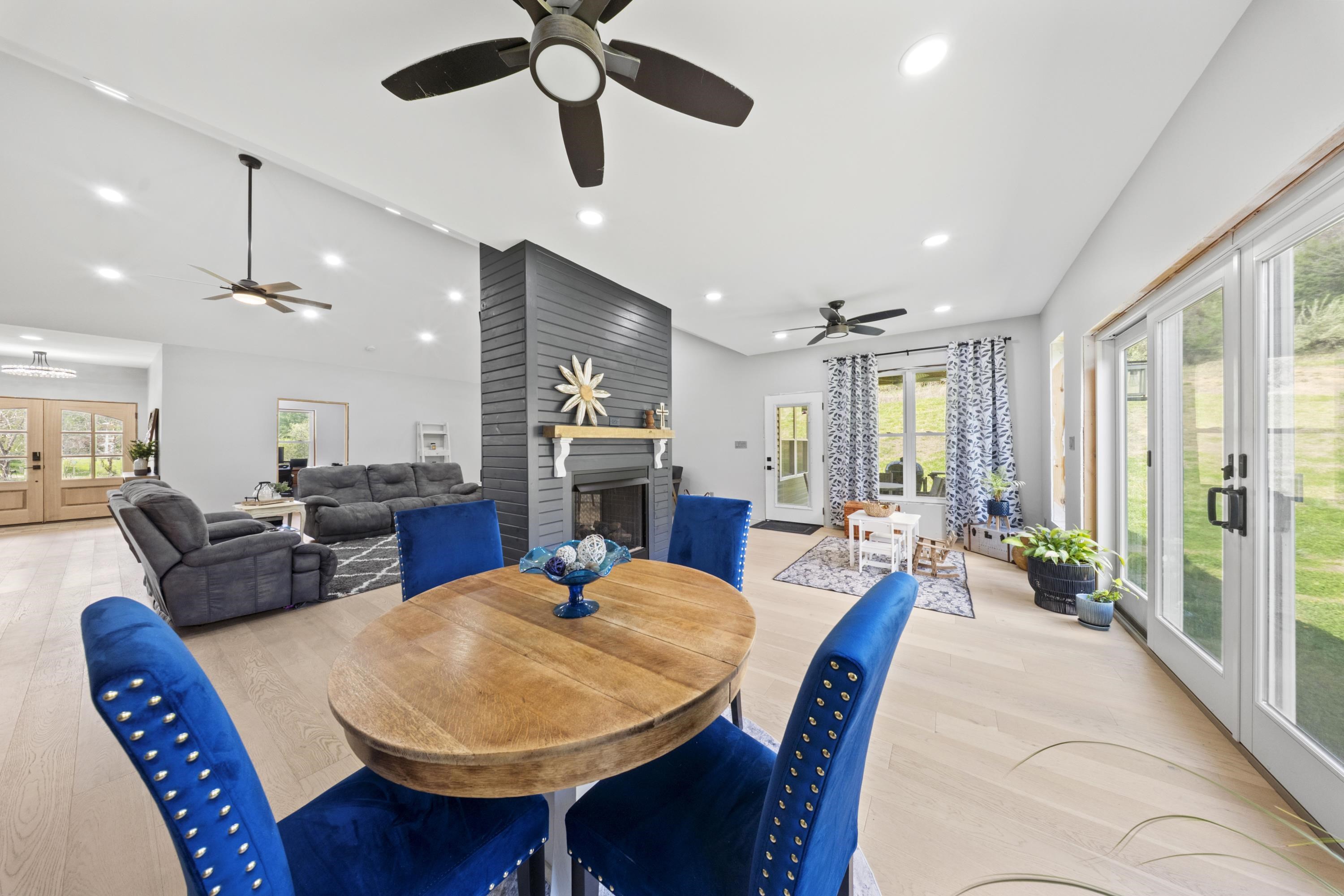 14932 Pakateal Lane