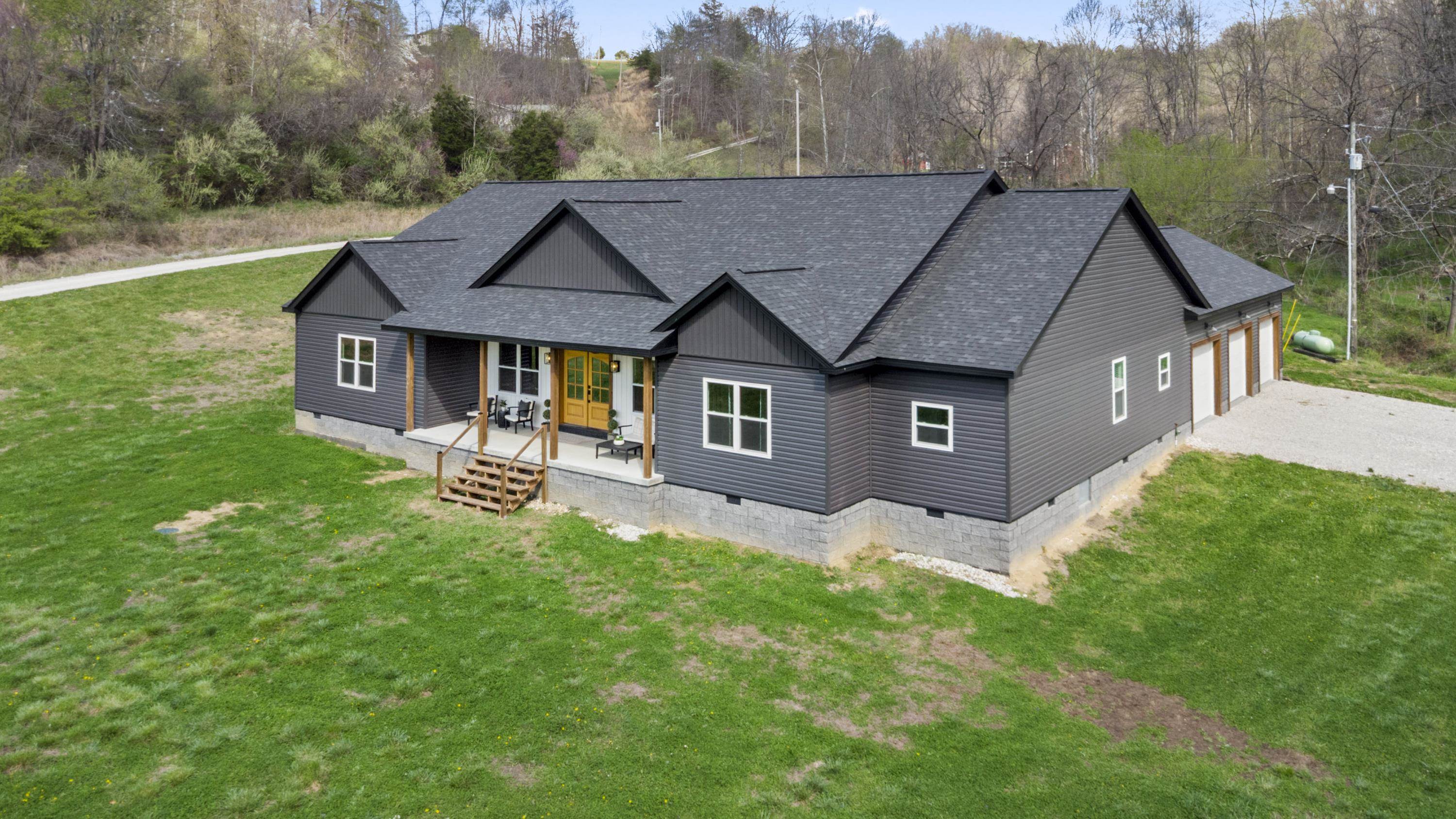 14932 Pakateal Lane