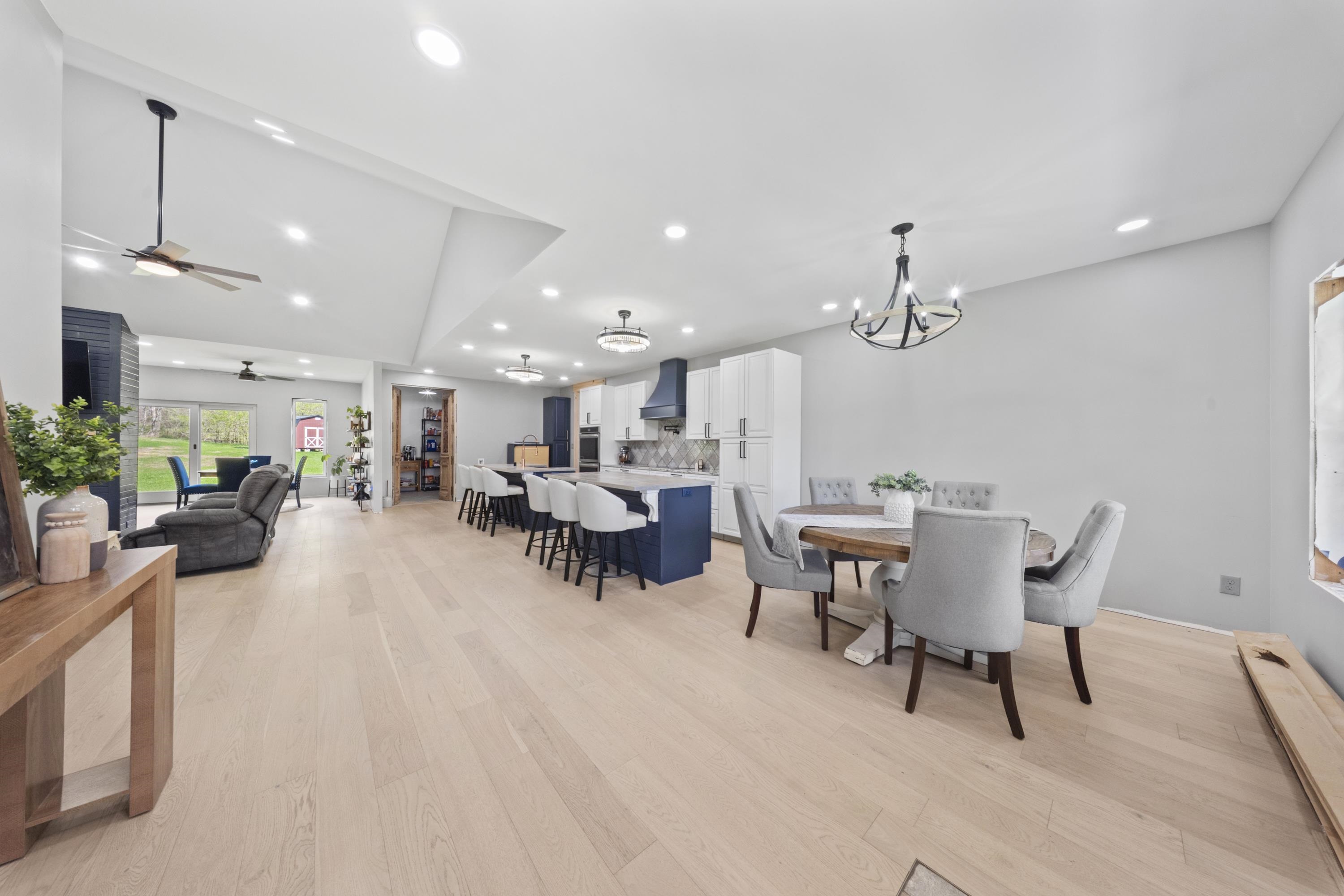 14932 Pakateal Lane