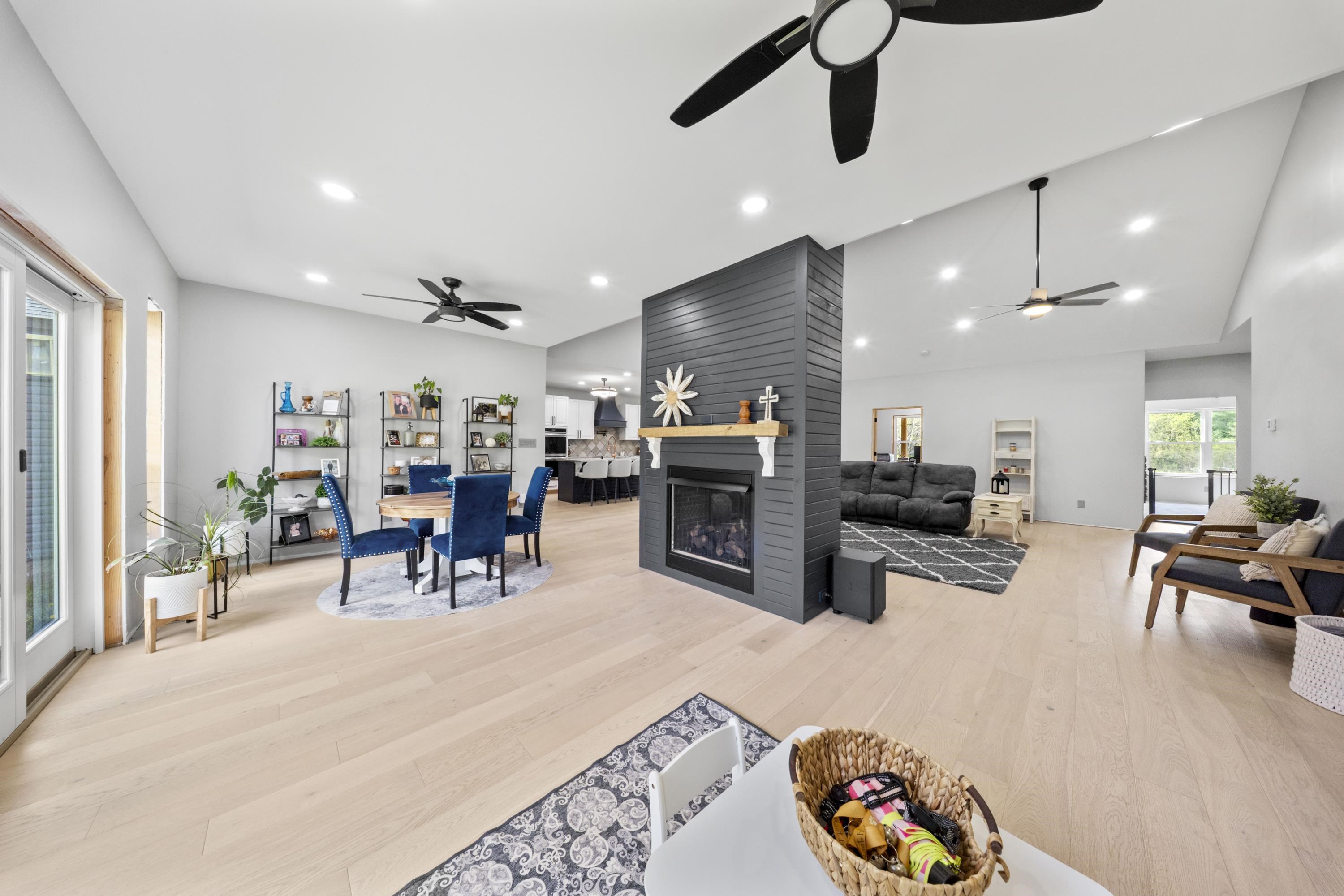 14932 Pakateal Lane