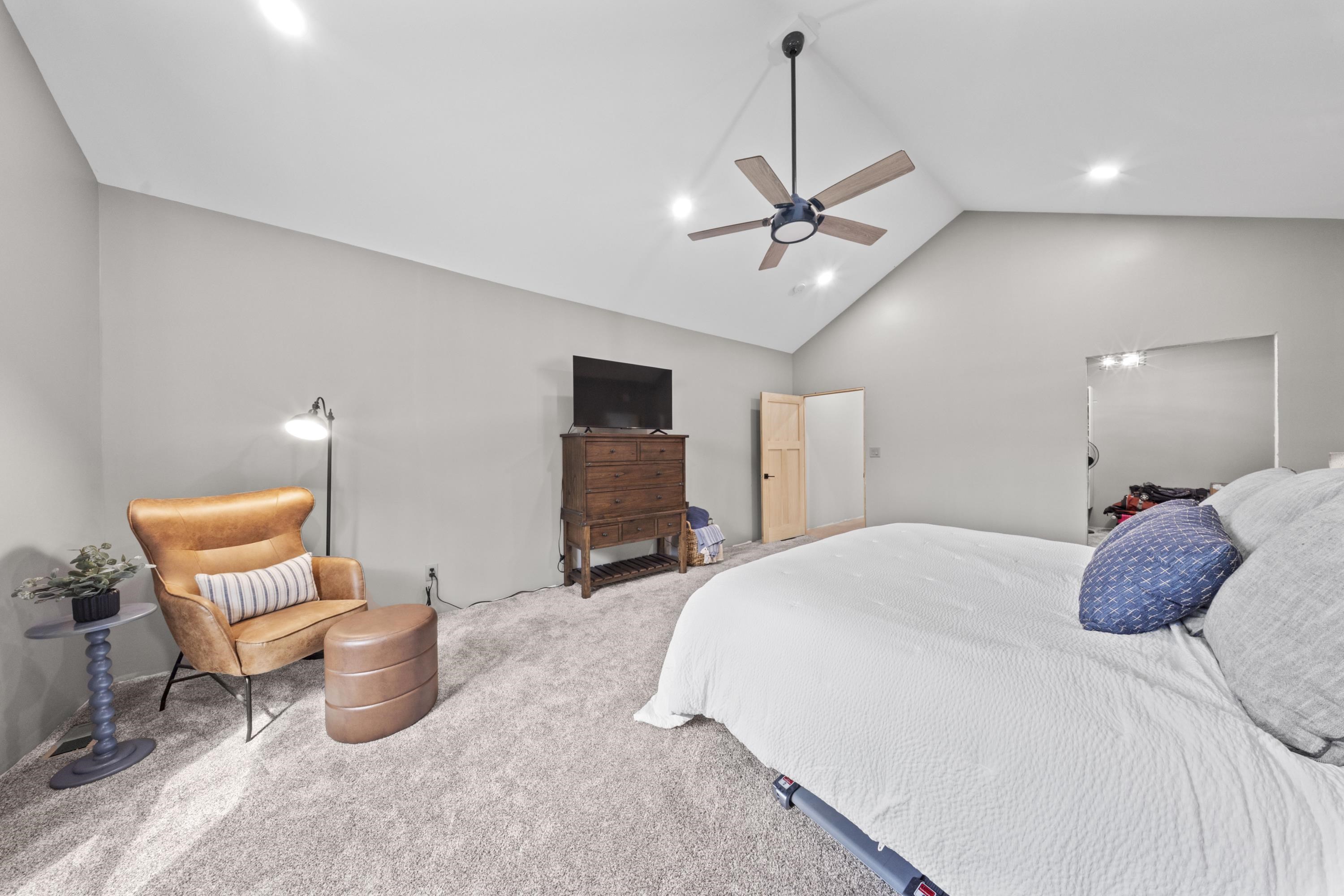14932 Pakateal Lane