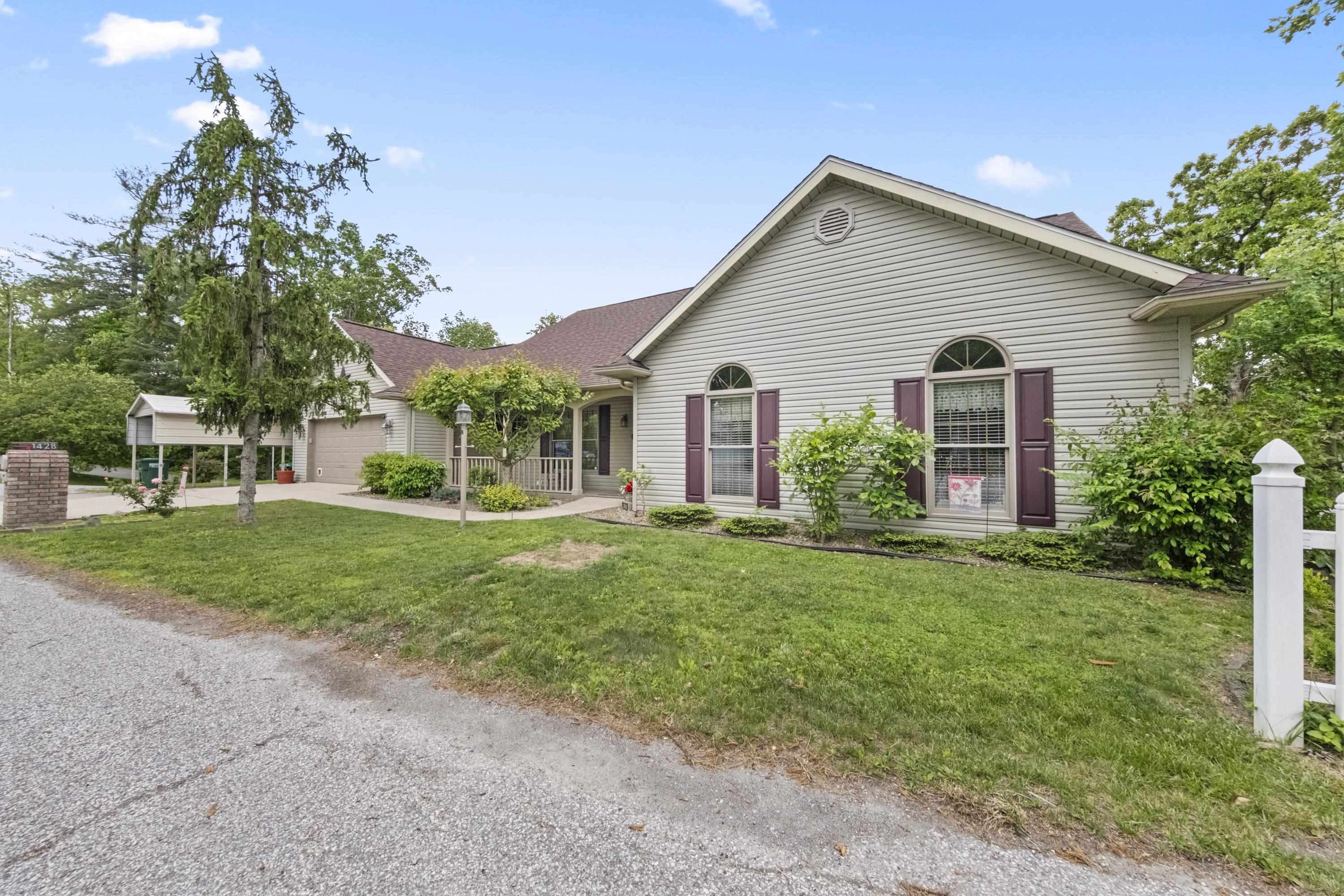 1428 Holly Hill Court