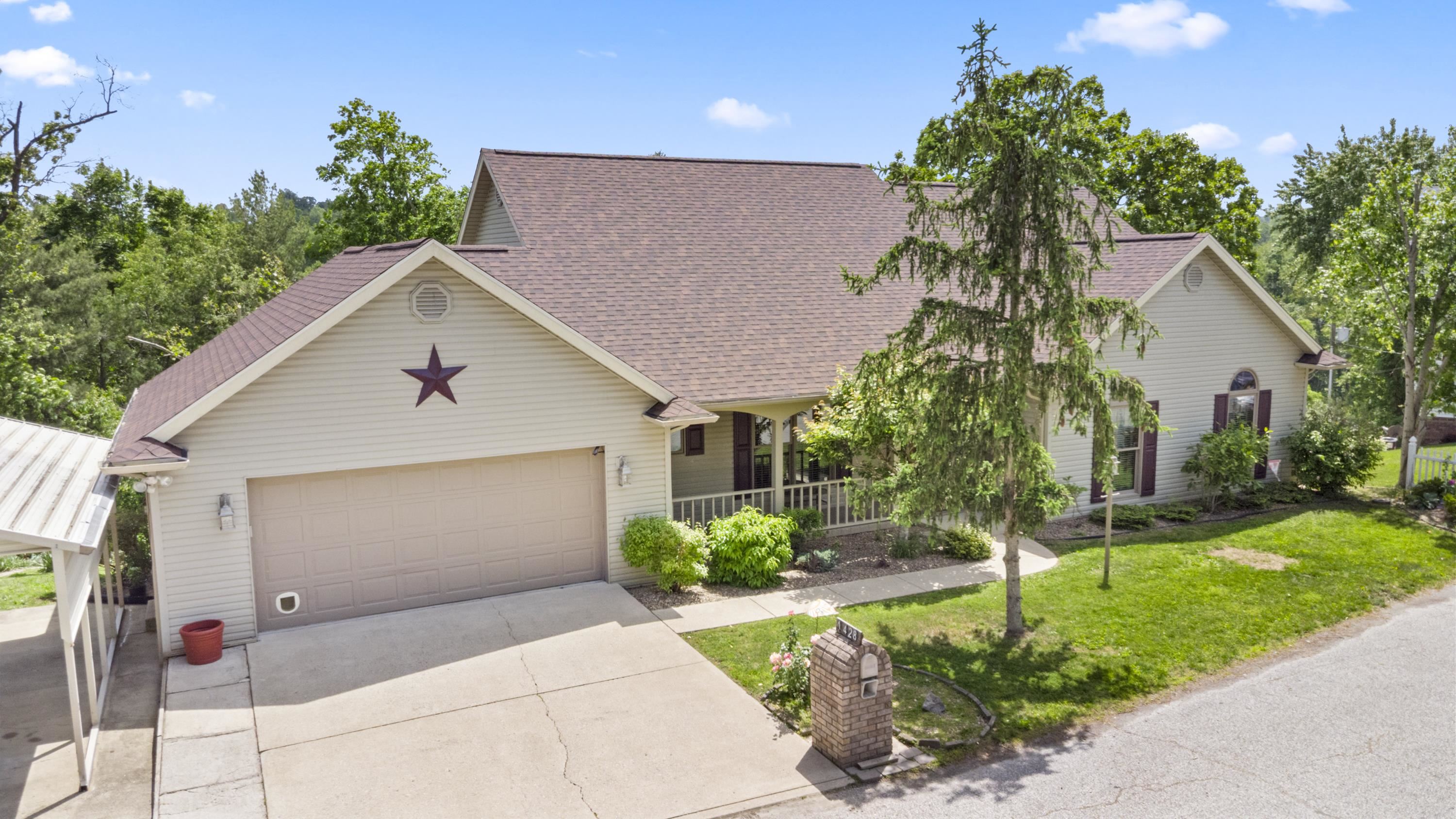 1428 Holly Hill Court