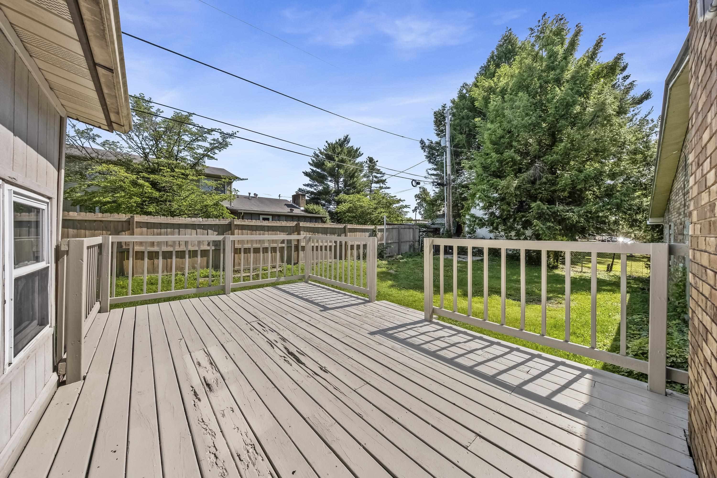 1411 S Calumet Drive