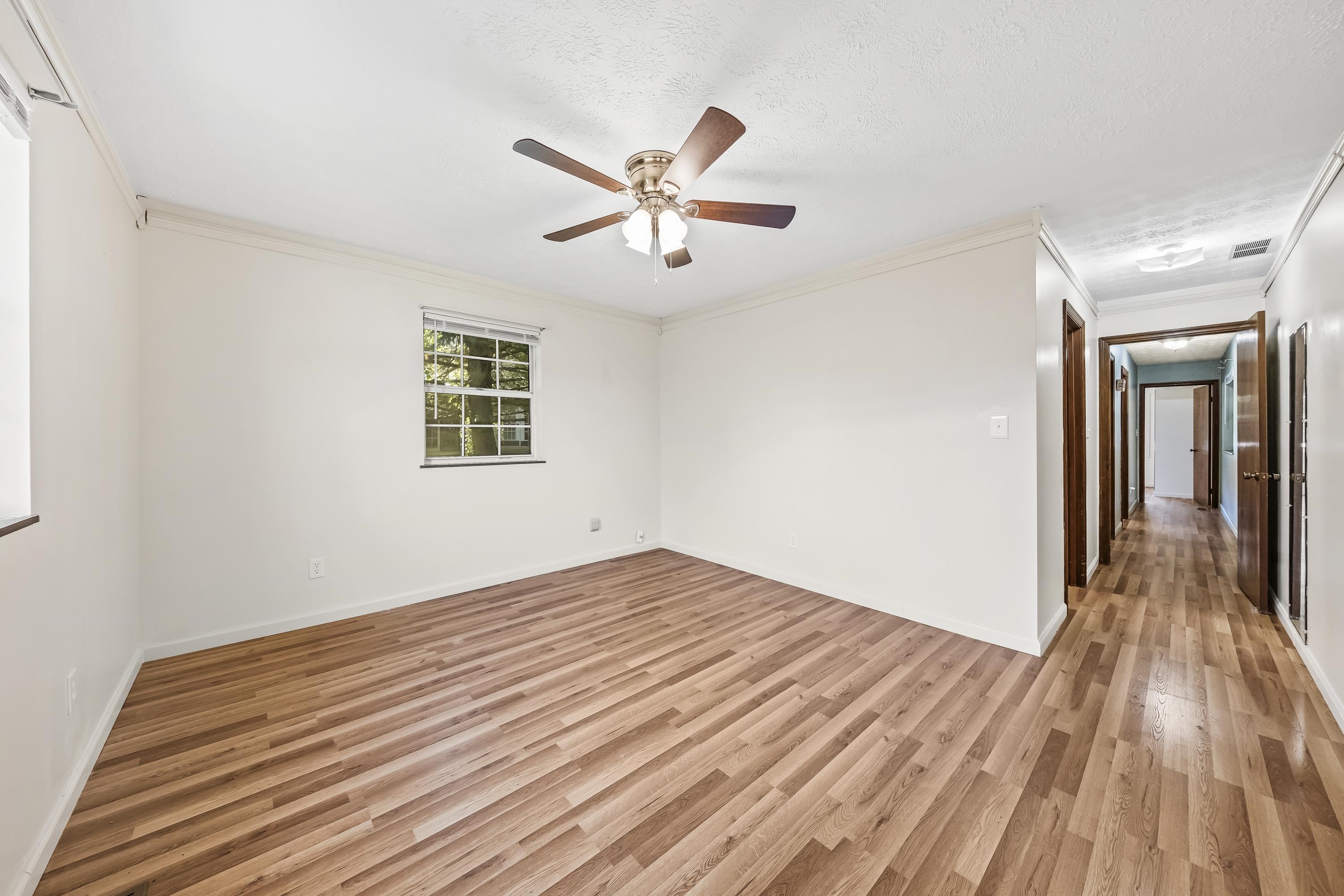 1411 S Calumet Drive