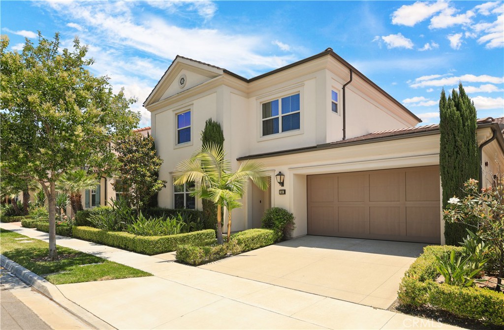 54 Lyndhurst