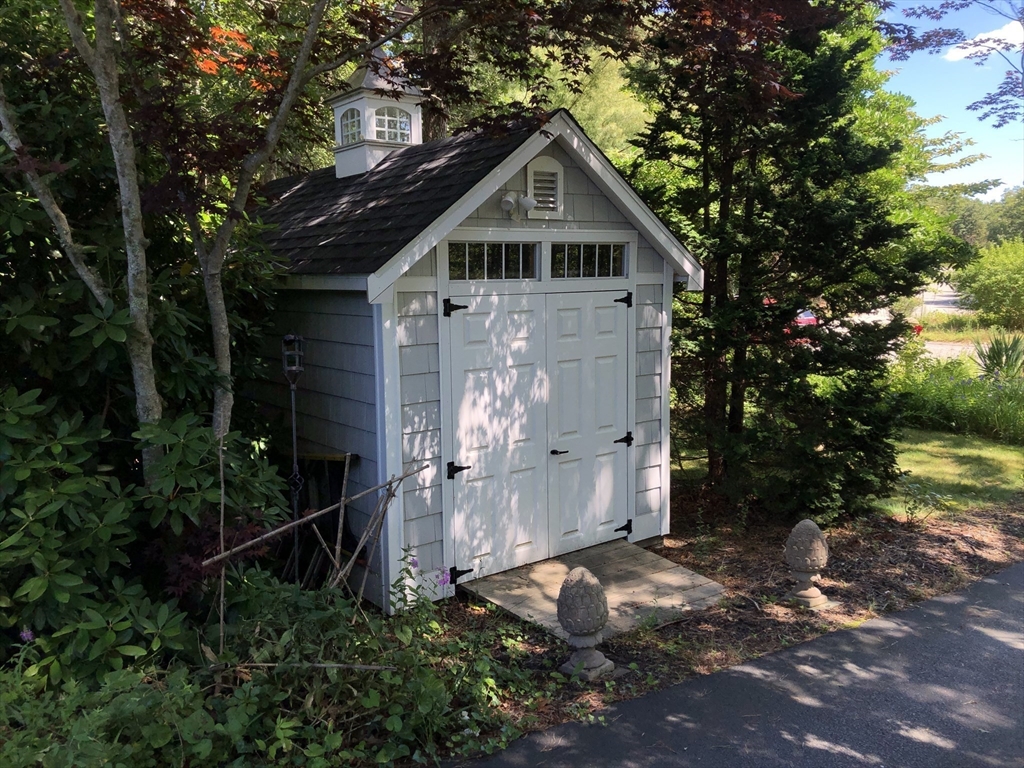 13 Yvonne Cir